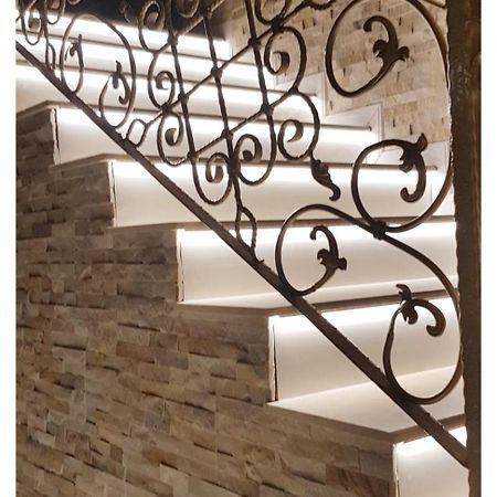 Elania Residence Тыргу-Жиу Экстерьер фото
